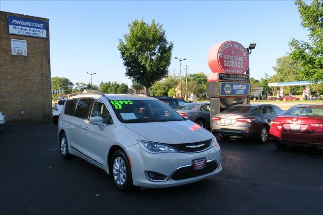2017 chrysler pacifica touring-l