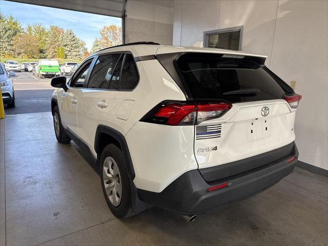 2019 toyota rav4 le
