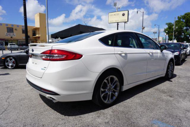 2017 ford fusion se