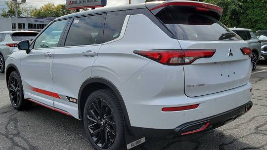 2024 Mitsubishi Outlander