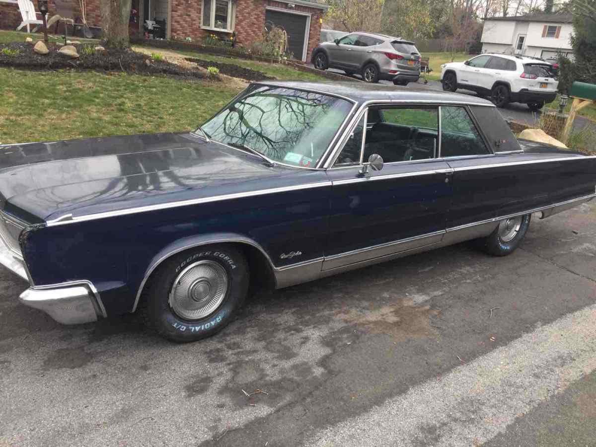 1966 chrysler new yorker 2 door coupe 440/4 barrel