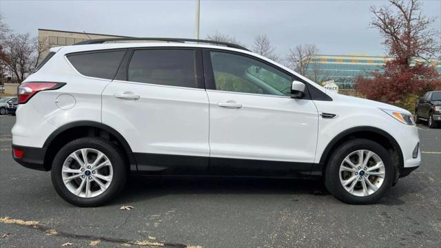 2018 ford escape se