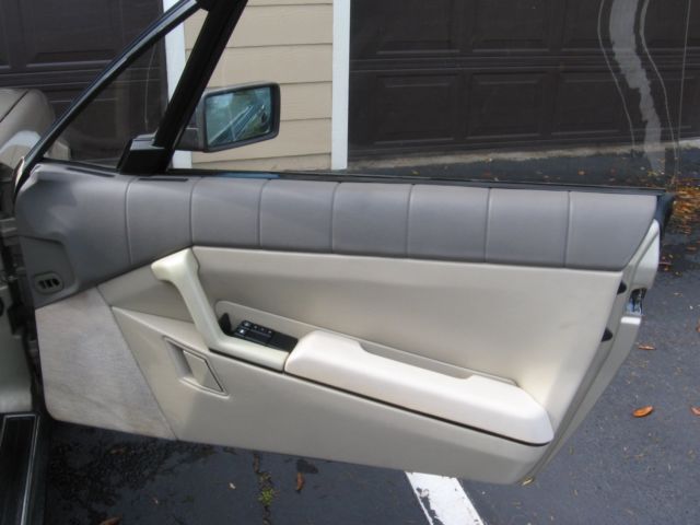 1990 cadillac allante / 2 door convertible