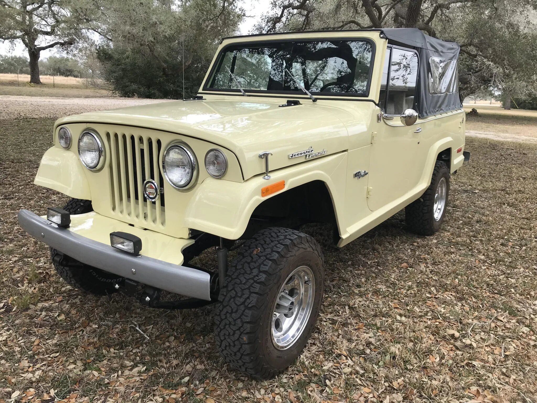 jeep jeepster