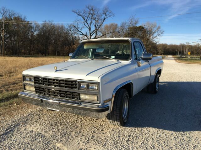1982 chevy c10 ls silverado shortbed chevrolet truck short bed white swb custom