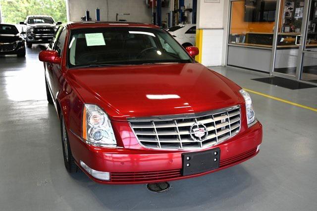 2011 cadillac dts luxury collection