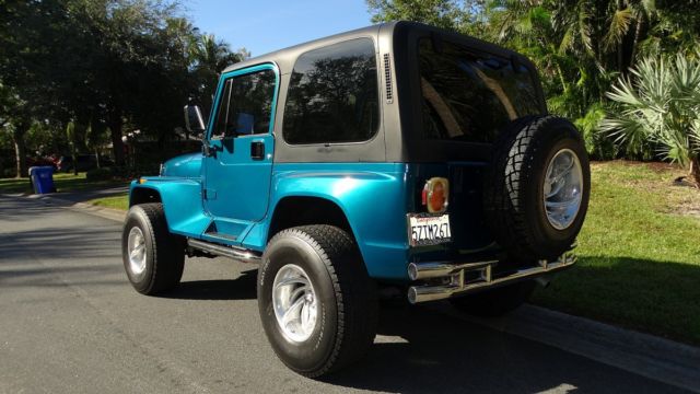 1991 jeep renegade hard and soft bimini top a/c, sound system gorgeous cj style
