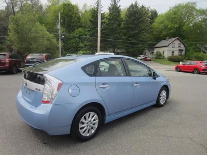 2013 toyota prius plug-in hybrid hatchback 4d in middleton, massachusetts