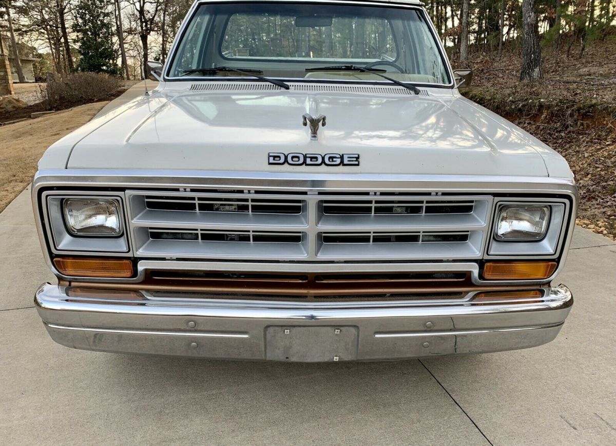 1986 dodge d100 pickup white rwd automatic d100
