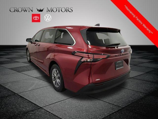 2021 toyota sienna xle