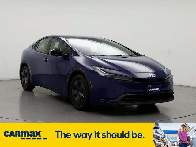 2023 toyota prius le