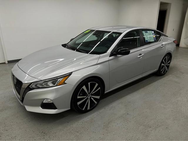 2022 nissan altima 2.5 sr