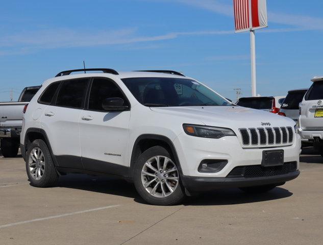 2022 jeep cherokee latitude lux