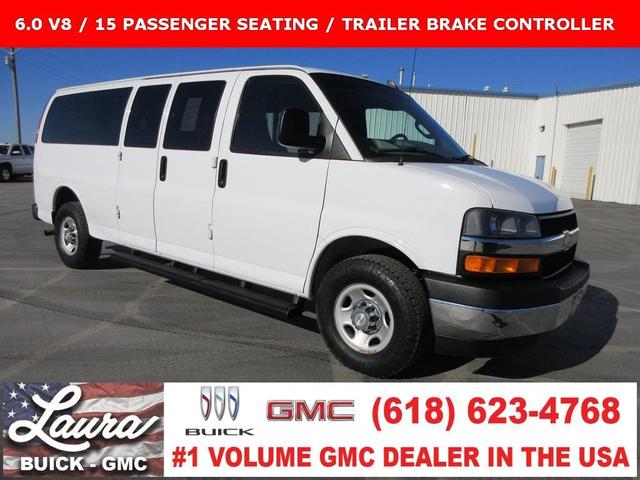2017 chevrolet express 3500 lt
