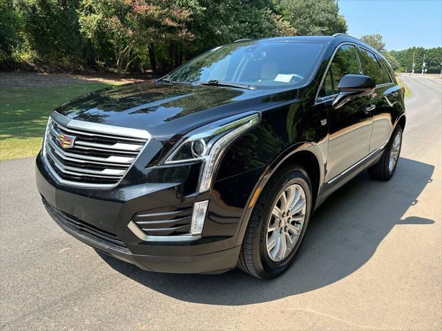 2017 cadillac xt5 base