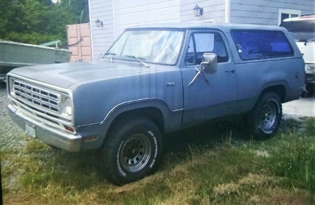 classic collectible 1976 4wd ramcharger - 400 c.i. v8