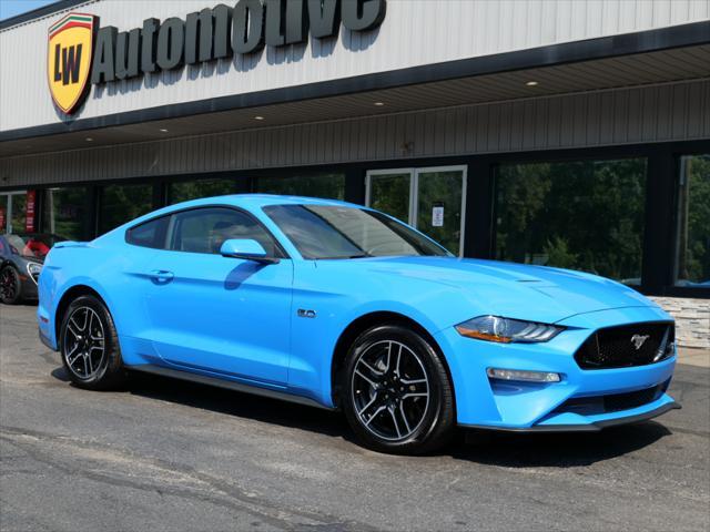 2022 ford mustang gt