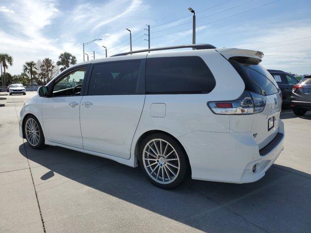 2019 toyota sienna se