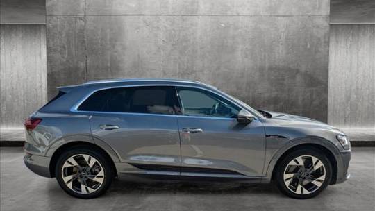 2022 Audi e-tron