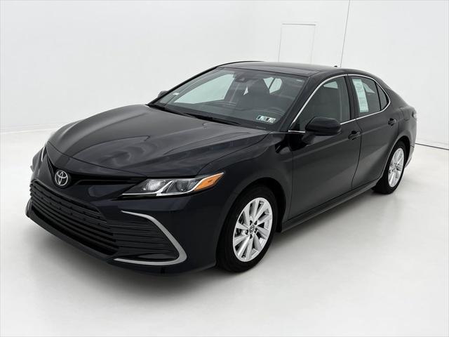 2024 toyota camry le