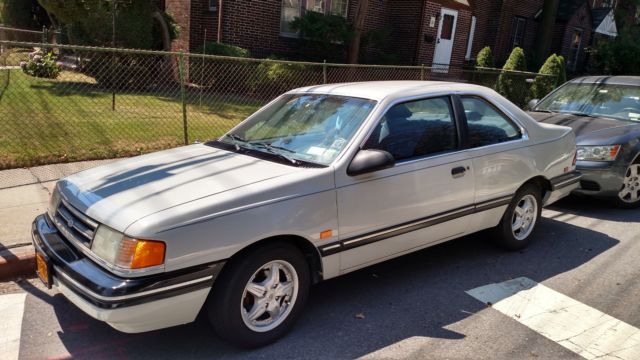 1988n ford tempo 2 door coupe
