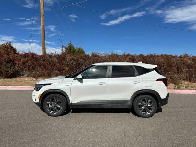 2024 kia seltos lx