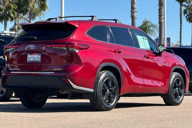 2022 toyota highlander le