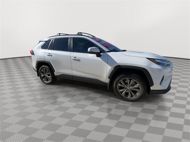 2022 toyota rav4 hybrid xle premium