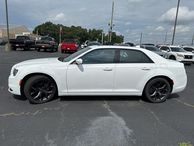 2023 chrysler 300 s