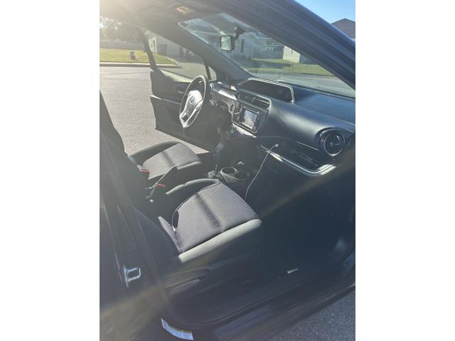 2016 toyota prius c two