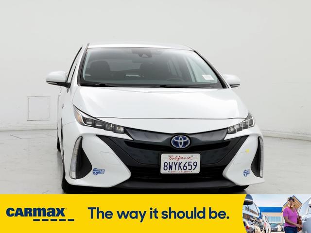 2021 toyota prius prime xle