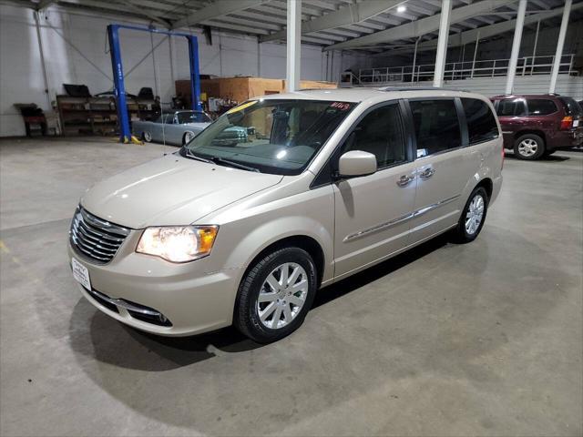 2015 chrysler town & country touring