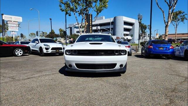 2015 dodge challenger srt 392