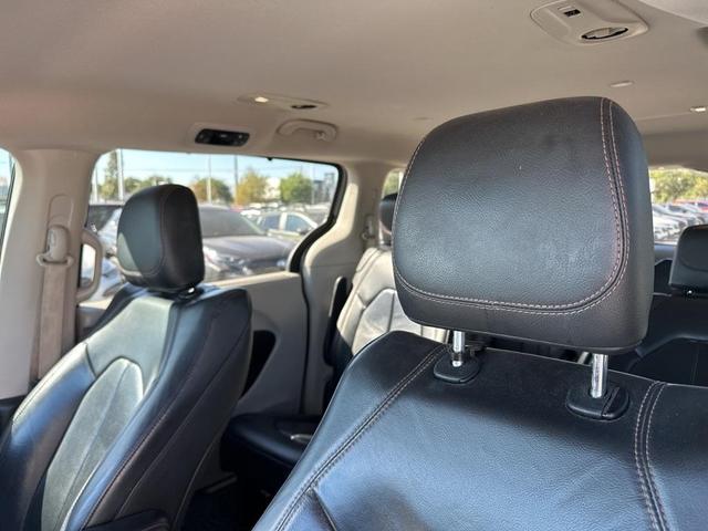 2018 chrysler pacifica touring-l