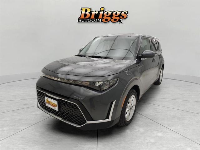 2023 kia soul lx