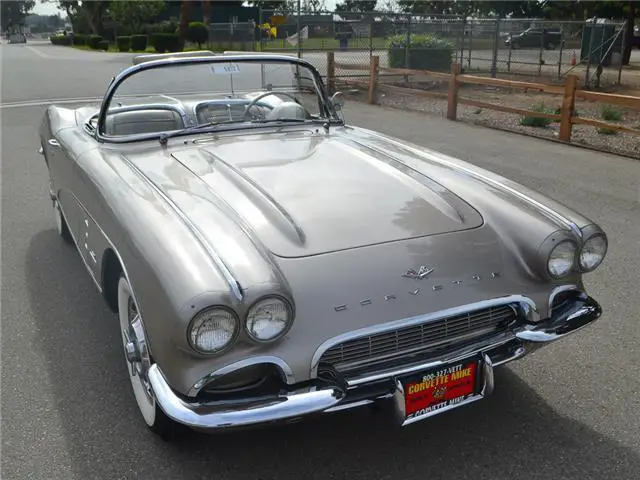 61 vette convertible, fawn beige/fawn, 273/270hp, 4-spd, frame on restored