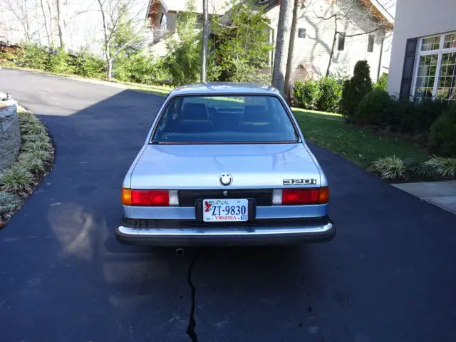 1977 bmw 320i 5 spd runs perfectly super cheap