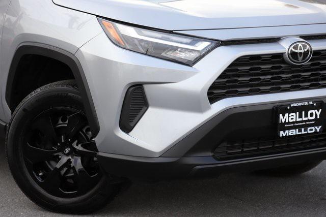 2024 toyota rav4 le