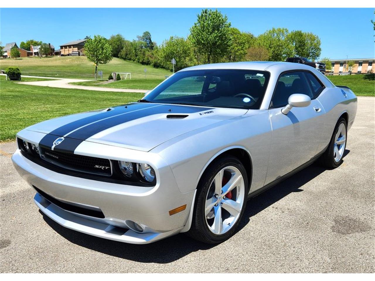 2010 dodge challenger