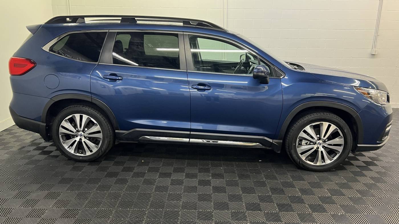 2022 subaru ascent limited 7-passenger