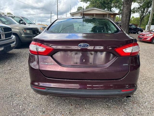 2013 ford fusion se