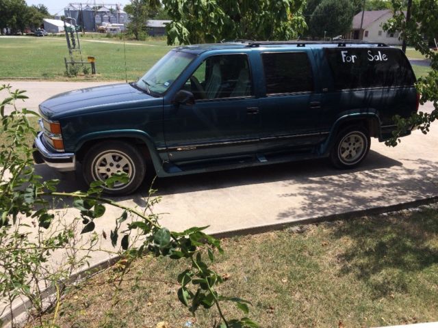 1994 chevrolet suburban, garage kept and absolutely beautiful