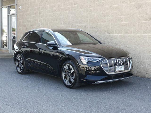 2022 audi e-tron premium plus