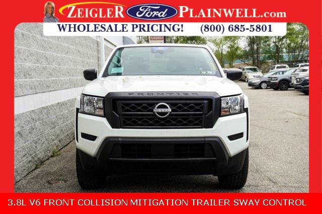 2022 nissan frontier s