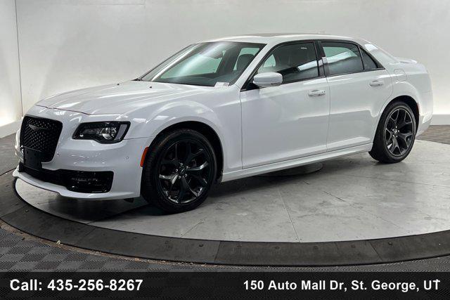 2021 chrysler 300 s