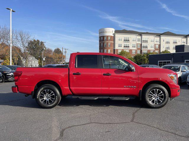 2022 nissan titan sv