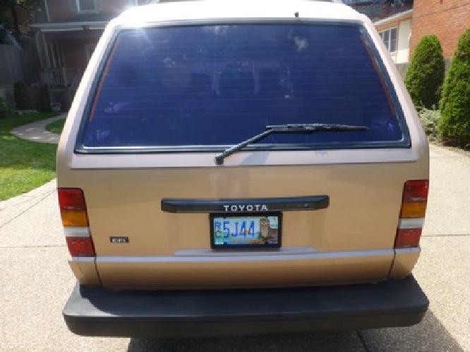 1985 toyota van wagon in pittsburgh, pa