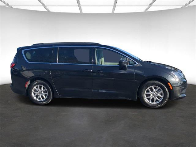2021 chrysler voyager lxi