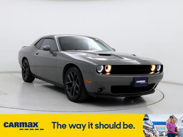 2019 dodge challenger sxt