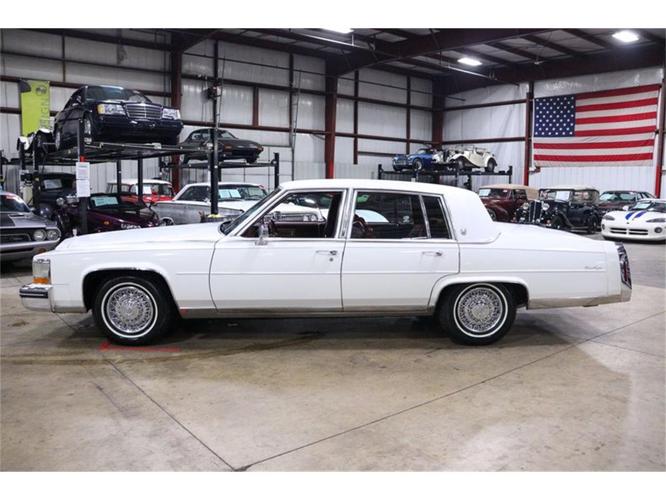 1984 cadillac fleetwood in kentwood, michigan